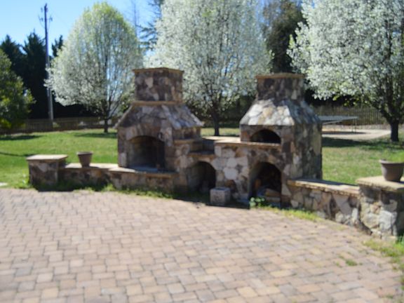 3rd image of 900 Weymouth Dr