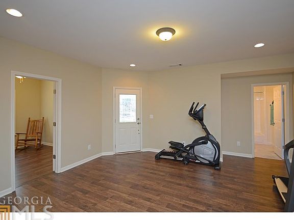3rd image of 126 Olde Heritage Way