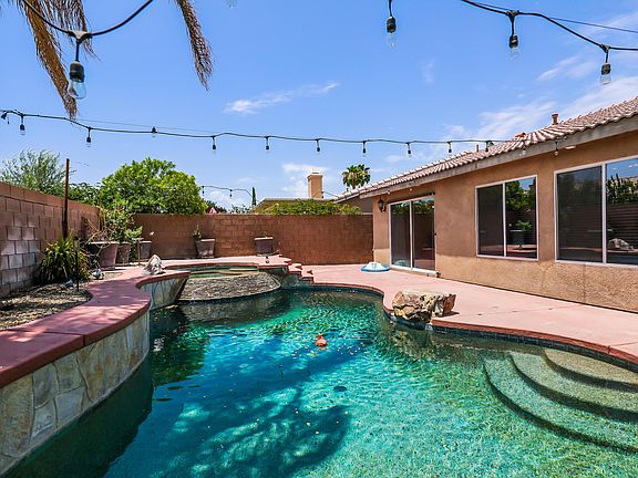 4th image of 81369 Avenida Alamitos