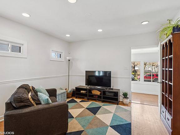 4th image of 1441 S 19th Ave