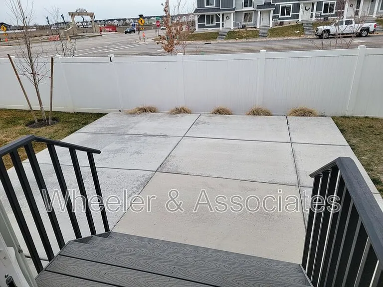 3713 W Cold Pond Ave — Photo 5