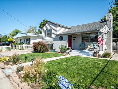 1036 Tyler St Wenatchee Wa 98801 Zillow