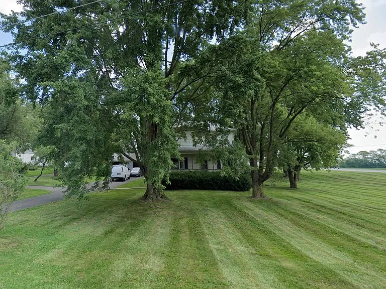1131 S Section Line Rd — Photo 1