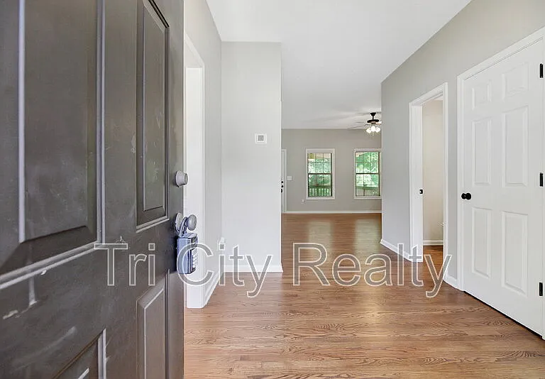 75 Rock Mill Ct — Photo 1