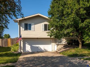 5210 W Songbird Cir, Lincoln, NE 68528