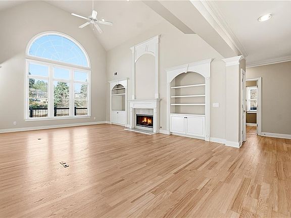 5th image of 3303 Keenland Rd