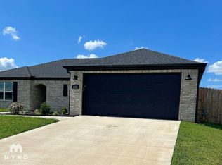 1020 Autumn Royal Ave, Lowell, AR 72745