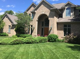 6422 Oakencliffe Ln, East Lansing, MI 48823