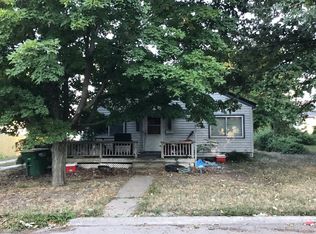 202 S C St, Fairfield, IA 52556