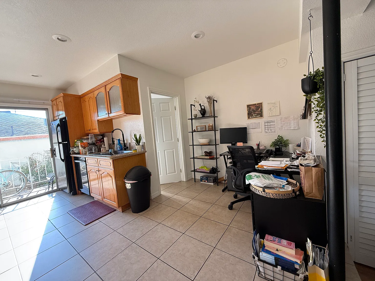 2 bed, 1.5 bath, 1110 sqft, $3,200 — Photo 4