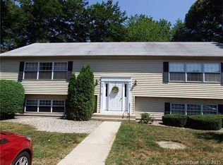 55 Founders Vlg, Clinton, CT 06413