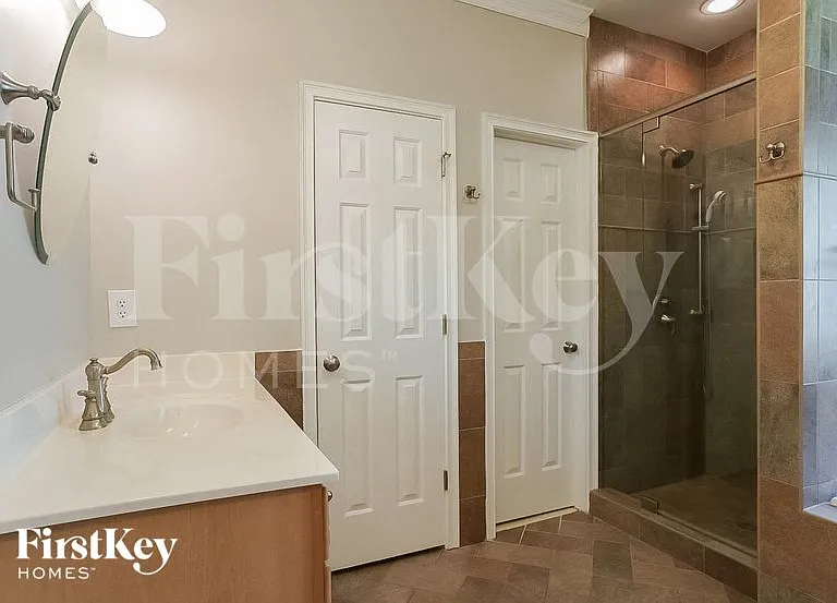2936 Stillwater Dr — Photo 11