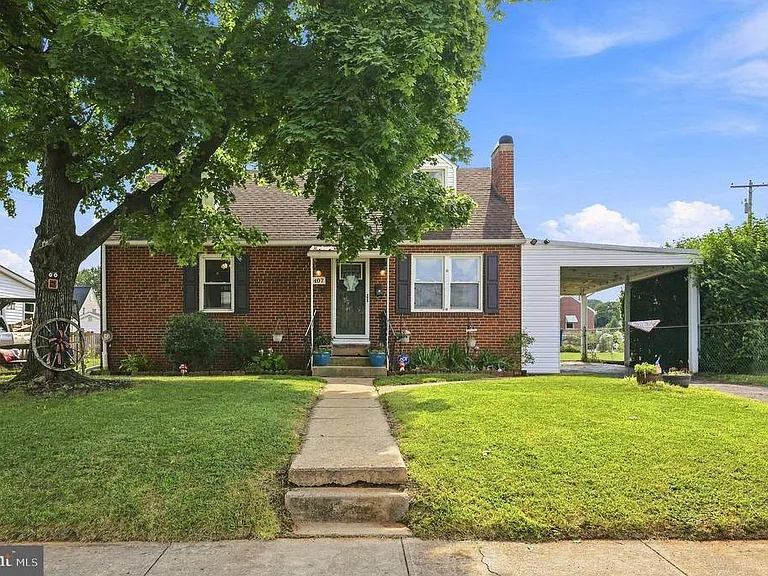 407 Manassas Ave — Photo 1
