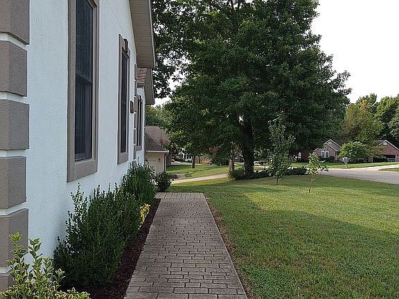 4th image of 296 Stotler Way