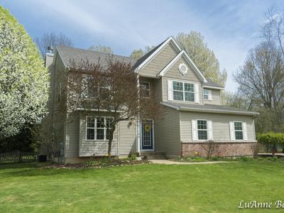 7180 Black Forest Dr NE, Rockford, MI, 49341
