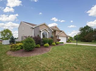 1010 Timberlake Trl, Fort Wayne, IN 46804