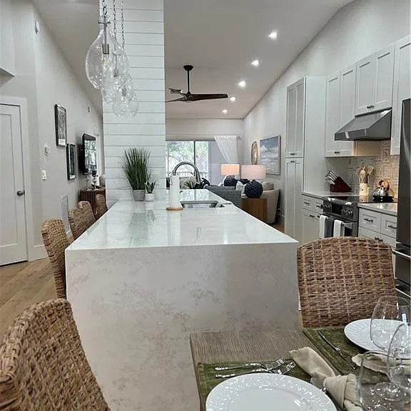 7087 Barrington Cir #201 — Photo 19