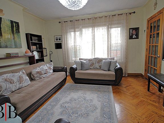 3rd image of 1677 E 34th St #1