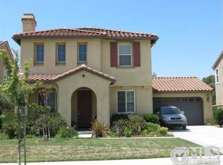 13361 Los Olivos Rd, Sylmar, CA 91342