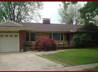 2917 Oak Ave, Mattoon, IL 61938