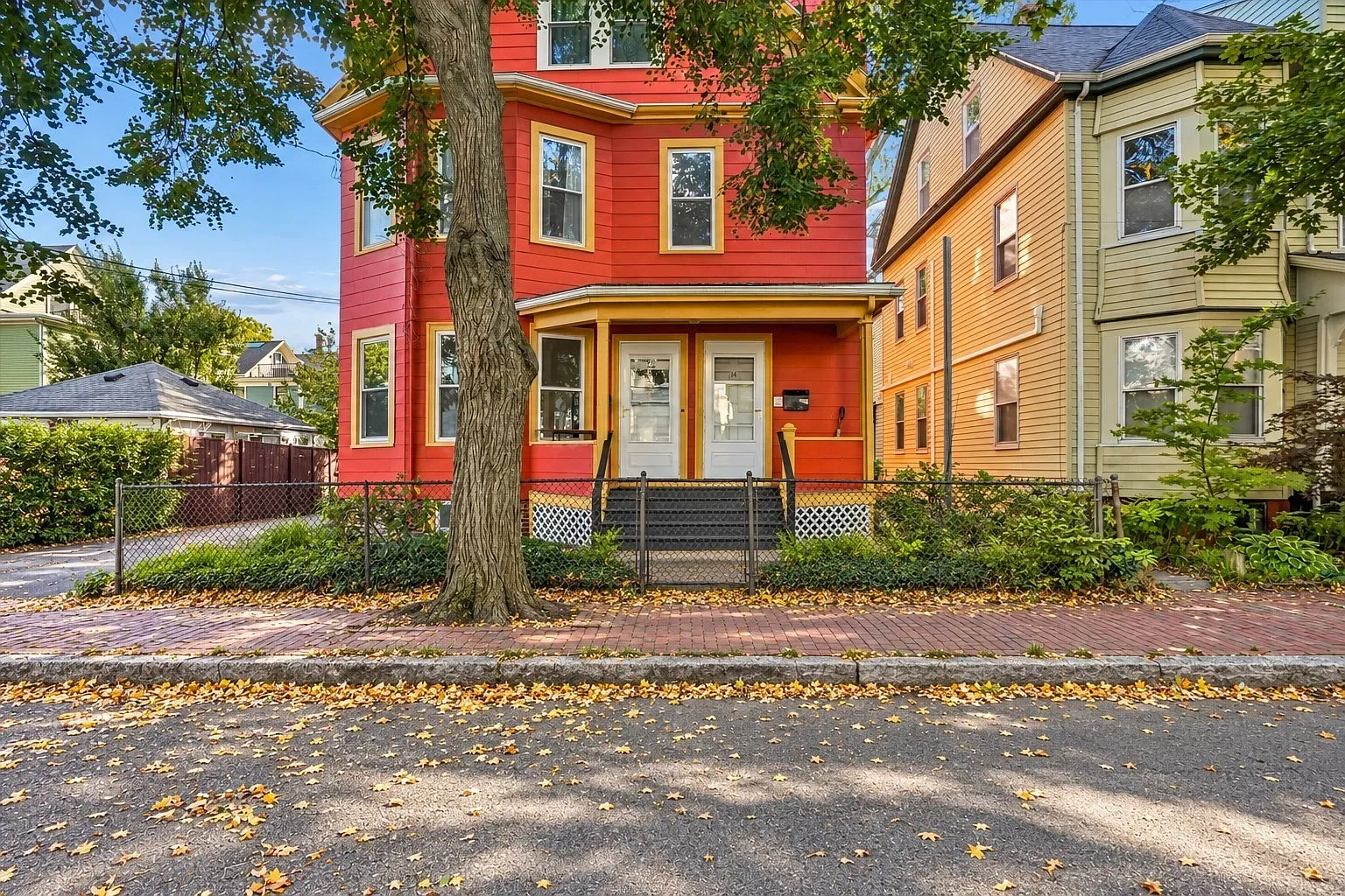 2 bed, 1.0 bath, 1160 sqft, $3,400 — Photo 2
