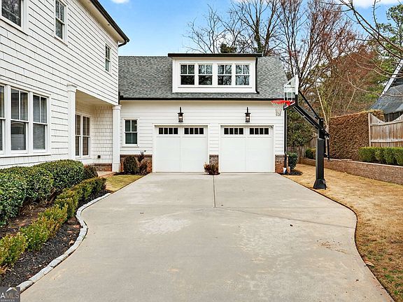 4th image of 4015 Wieuca Rd NE