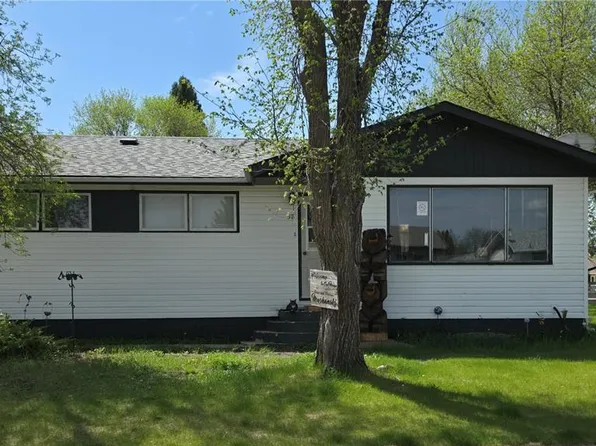 38 6th STREET SE, Preeceville, SK S0A 3B0