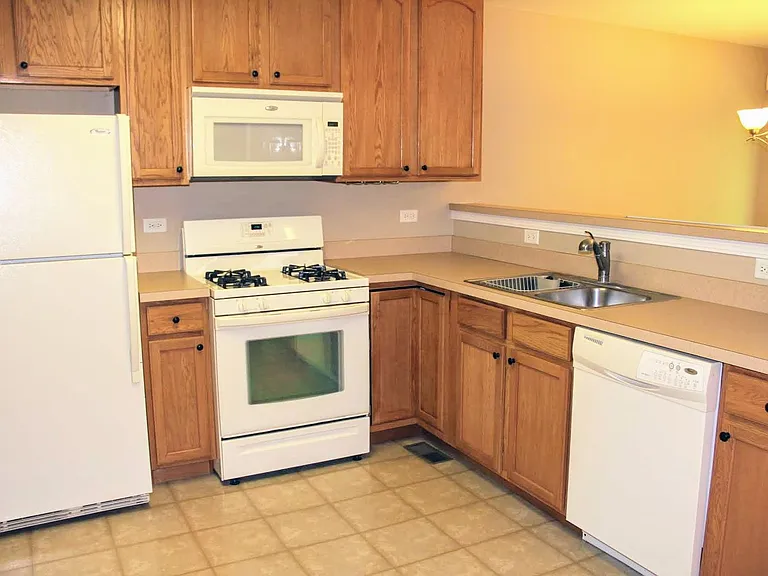 32427 N Mackinac Ln — Photo 2