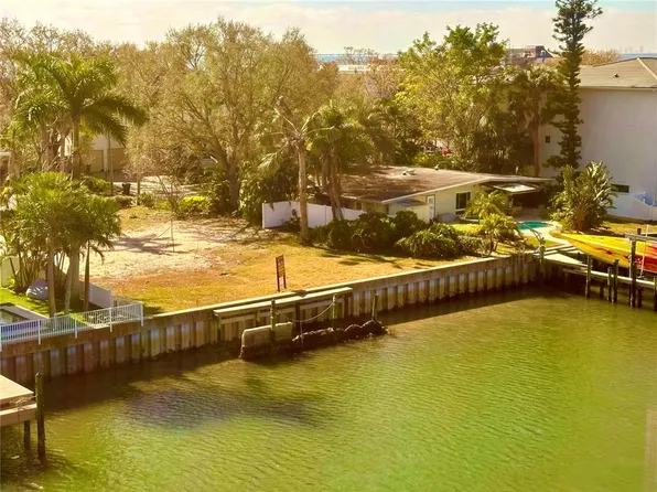 52 Sandpiper Rd #1, Tampa, FL 33609