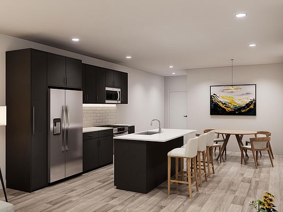 3rd image of 709 E Lenoir St #100