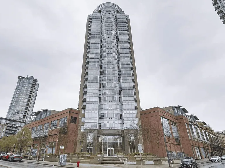 63 Keefer Pl #2006 — Photo 18