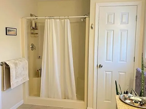 119 Hood St, Winooski, VT 05404