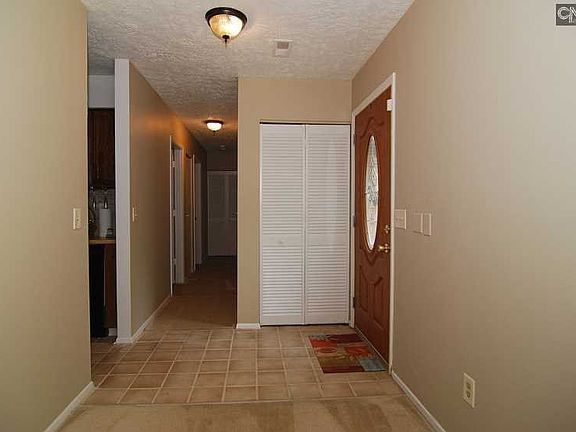 2nd image of 140 Whitwood Cir