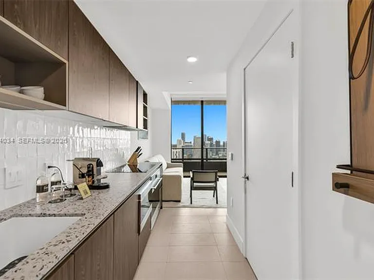 601 NE 1st Avenue 4814 #LPH — Photo 7