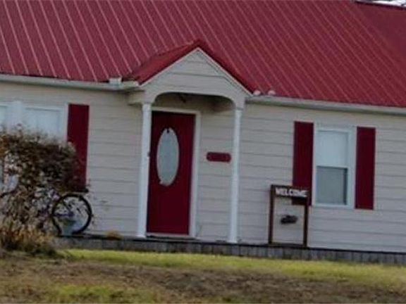 2nd image of 1265 Mount Hope Rd