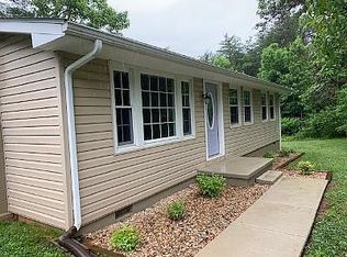 607 Goat Island Rd, Gladys, VA 24554