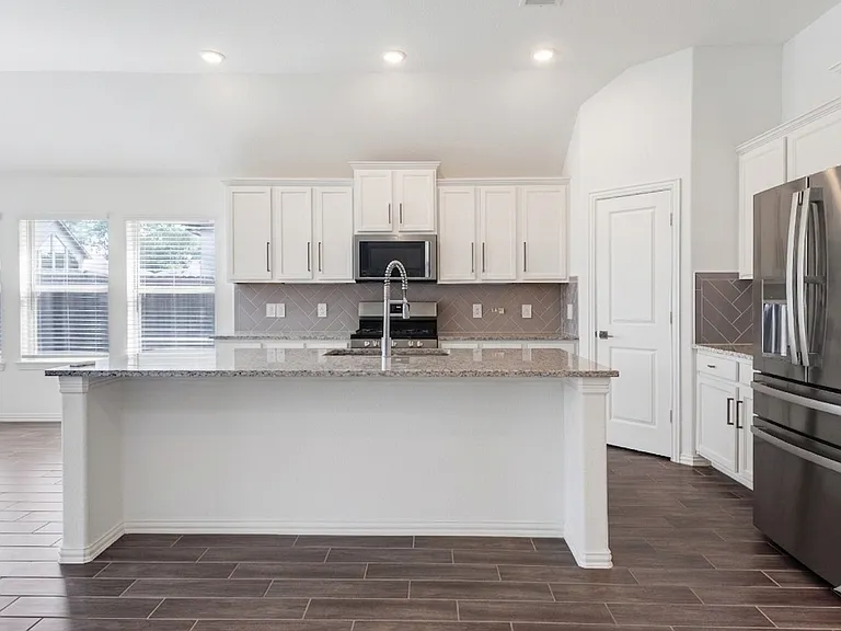 7523 McKinney Falls Ct — Photo 8