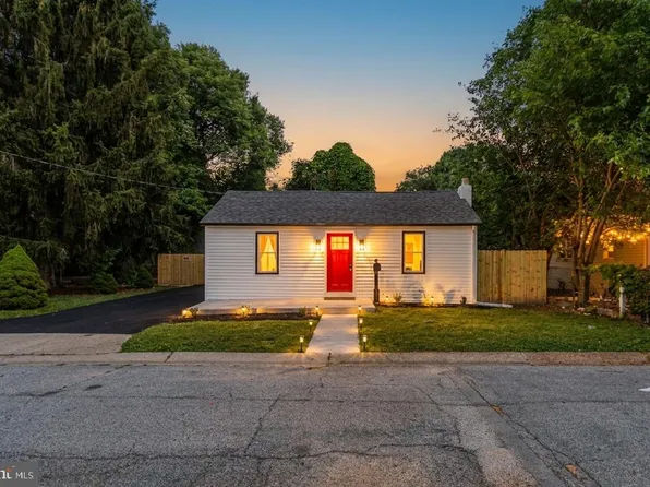 702 East Ave, New Castle, DE 19720