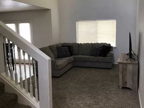 2nd image of 1029 N Plaza Dr