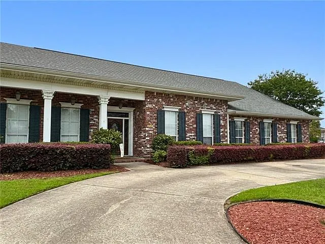 121 Sunflower Rd — Photo 4