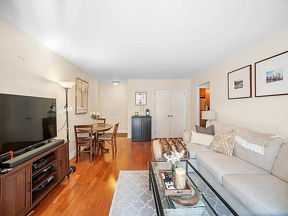2nd image of 225 E 36th St APT 3F