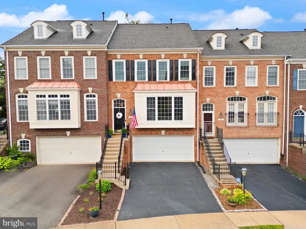 14714 Corner Post Pl, Haymarket, VA 20169