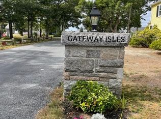 58 Neptune Ln, South Yarmouth, MA 02664