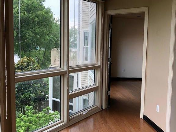 2nd image of 506 Riverfront Way