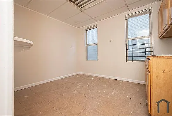 133 Isabella Ave #B — Photo 3