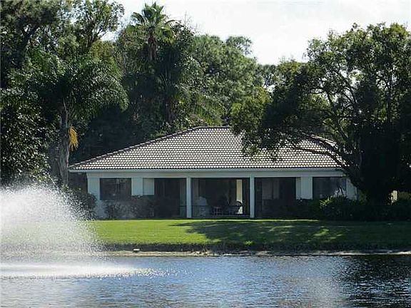 2nd image of 4645 SW Lorne Ct