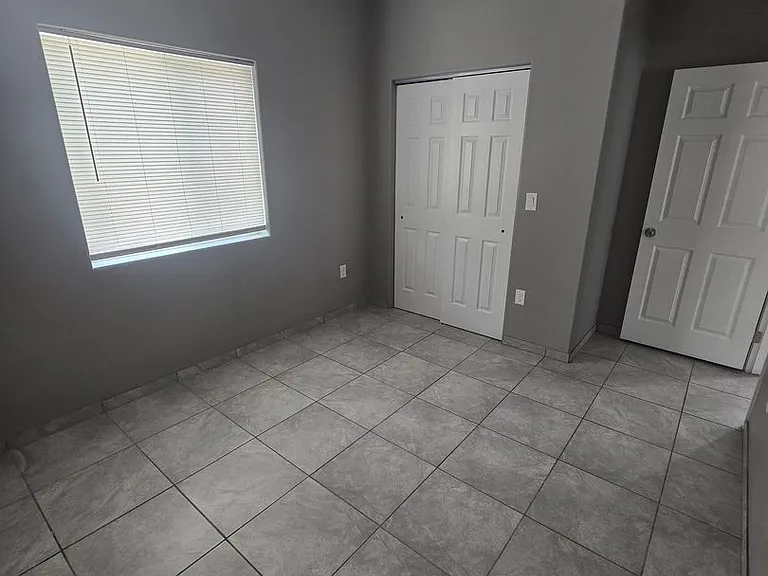 1013 E 36th St #2 — Photo 17