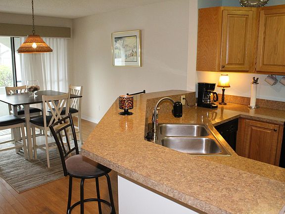 5th image of 8730 Thomas Dr Unit 303