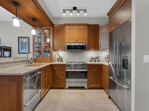 3rd image of 354 Atherley Rd #406