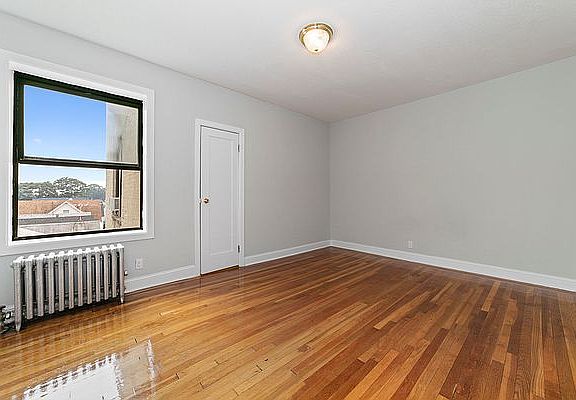 4th image of 104-20 115th St #3F